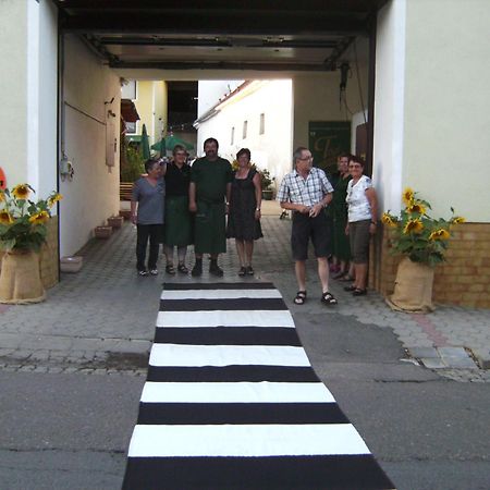 Landhaus Zum Siebenschlaefer Villa Herrnbaumgarten Kültér fotó